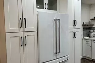 362 Heliotrope Dr, Lake Arrowhead, CA 92352 - Photo 3