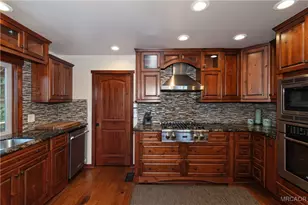 26621 Thunderbird Dr, Lake Arrowhead, CA 92391 - Photo 15