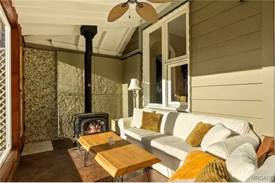 31967 Pine Cone Drive, Running Springs, CA 92382 - Photo 11