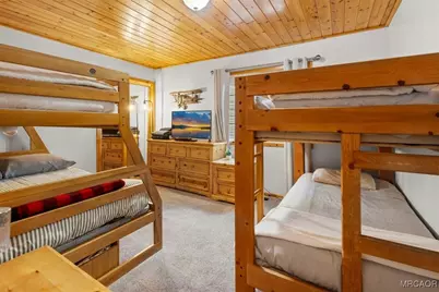 41640 Mockingbird Drive, Big Bear Lake, CA 92315 - Photo 17