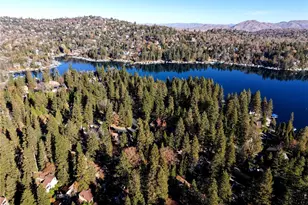 27657 Peninsula Dr, Lake Arrowhead, CA 92352 - Photo 31