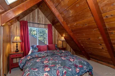 1018 Robinhood Boulevard, Big Bear City, CA 92314 - Photo 19