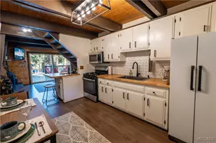 326 E Country Club Blvd, Big Bear City, CA 92314 - Photo 13