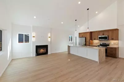 304 San Anselmo Drive, Big Bear City, CA 92314 - Photo 9