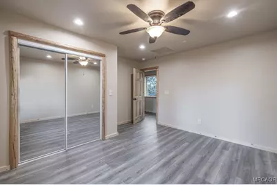 478 Cedar Lane, Sugarloaf, CA 92386 - Photo 17