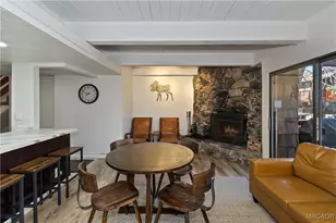 861 Thrush Dr, Big Bear Lake, CA 92315 - Photo 5