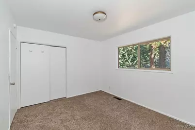 383 Catalina Road, Big Bear Lake, CA 92315 - Photo 23