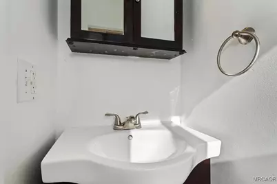 383 Catalina Road, Big Bear Lake, CA 92315 - Photo 15