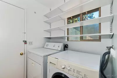 383 Catalina Road, Big Bear Lake, CA 92315 - Photo 27