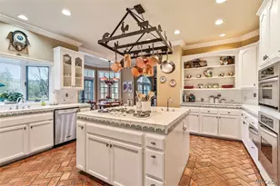 699 Brentwood Dr, Lake Arrowhead, CA 92352 - Photo 5