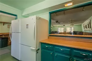 391 Montclair Dr, Big Bear City, CA 92314 - Photo 37