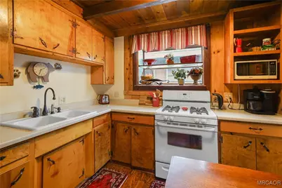 42950 Encino Road, Big Bear Lake, CA 92315 - Photo 11