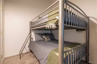 42581 Willow Avenue, Big Bear Lake, CA 92315 - Photo 17