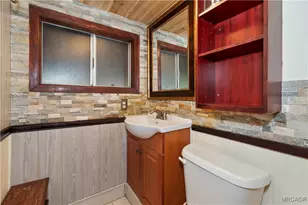 25118 Moon Dr, Crestline, CA 92325 - Photo 15