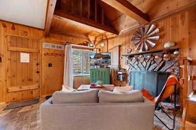 742 Wabash Lane, Sugarloaf, CA 92386 - Photo 7