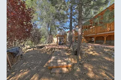 581 Highland Lane, Sugarloaf, CA 92386 - Photo 29