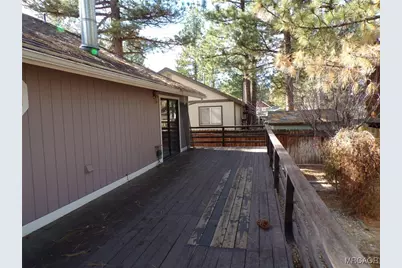 441 Angeles Boulevard, Big Bear City, CA 92314 - Photo 5