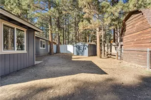 937 E Fairway Blvd, Big Bear City, CA 92314 - Photo 23