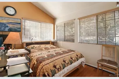 230 Vista Avenue, Sugarloaf, CA 92386 - Photo 13