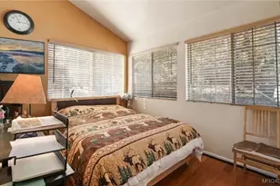 230 Vista Ave, Sugarloaf, CA 92386 - Photo 13