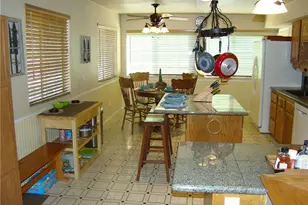 230 Vista Ave, Sugarloaf, CA 92386 - Photo 13