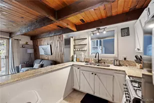 33419 Cedar Dr, Running Springs, CA 92382 - Photo 9