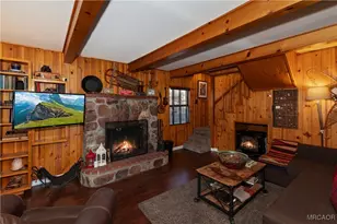 39676 Oakglen Rd, Fawnskin, CA 92333 - Photo 5