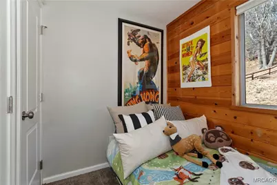 39676 Oakglen Road, Fawnskin, CA 92333 - Photo 15
