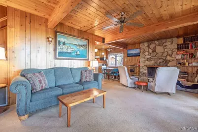 533 Villa Grove Avenue, Big Bear City, CA 92314 - Photo 9