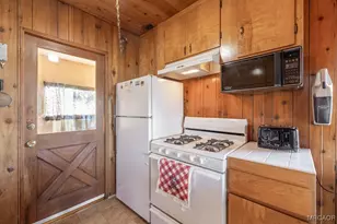 533 Villa Grove Ave, Big Bear City, CA 92314 - Photo 3