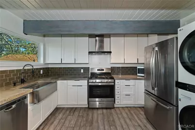 44408 Valley View Lane, Sugarloaf, CA 92386 - Photo 13