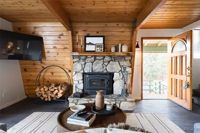 1117 Crater Mountain Drive, Big Bear City, CA 92314 - Photo 5