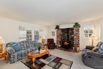 1165 Monte Vista Drive, Big Bear City, CA 92314 - Photo 7