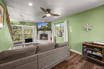 33334 Forrest Drive, Green Valley Lake, CA 92382 - Photo 15