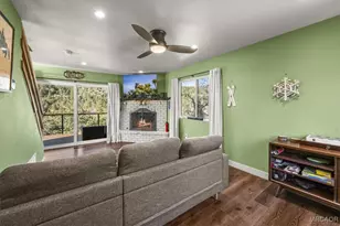 33334 Forrest Dr, Arrowbear, CA 92382 - Photo 15