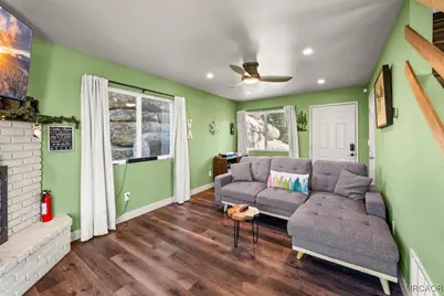 33334 Forrest Drive, Green Valley Lake, CA 92382 - Photo 17