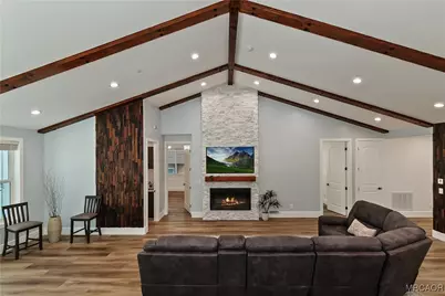 610 Blue Jay Road, Big Bear Lake, CA 92315 - Photo 17