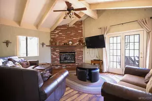 1068 Lookout Mountain Rd, Big Bear City, CA 92314 - Photo 9