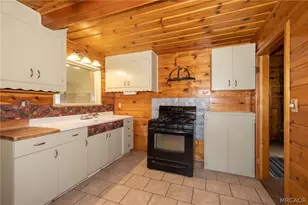 1070 Comanche Dr, Fawnskin, CA 92333 - Photo 29