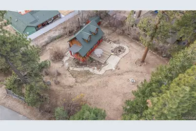 1070 Comanche Drive, Fawnskin, CA 92333 - Photo 15