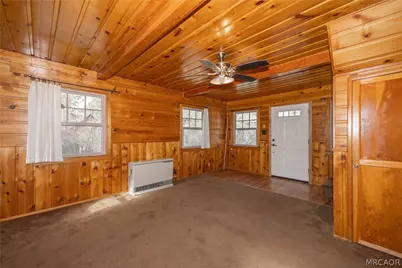 1070 Comanche Drive, Fawnskin, CA 92333 - Photo 27