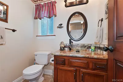 26520 Walnut Hills Drive, Lake Arrowhead, CA 92352 - Photo 11