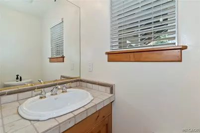 28637 Shenandoah Drive, Lake Arrowhead, CA 92352 - Photo 17