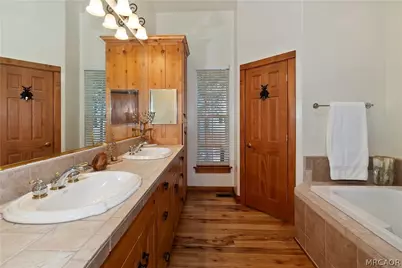 28637 Shenandoah Drive, Lake Arrowhead, CA 92352 - Photo 23