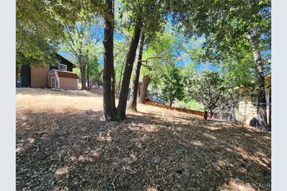 24364 Zurich Drive, Crestline, CA 92325 - Photo 15