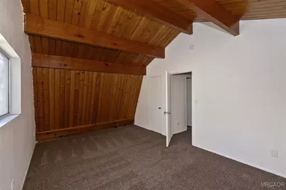 32796 Lupine Drive, Running Springs, CA 92382 - Photo 17