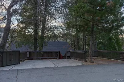 1370 Calgary Drive, Lake Arrowhead, CA 92352 - Photo 29