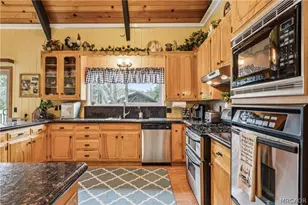 200 Birchwood Dr, Lake Arrowhead, CA 92317 - Photo 11