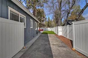 44634 Barton Ln, Sugarloaf, CA 92386 - Photo 9