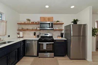 569 Lakewood, Big Bear Lake, CA 92315 - Photo 13